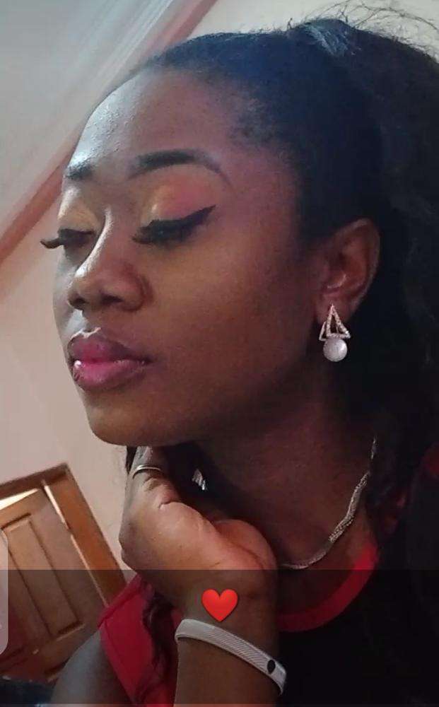  Produits et services (Onglerie, make-up...)