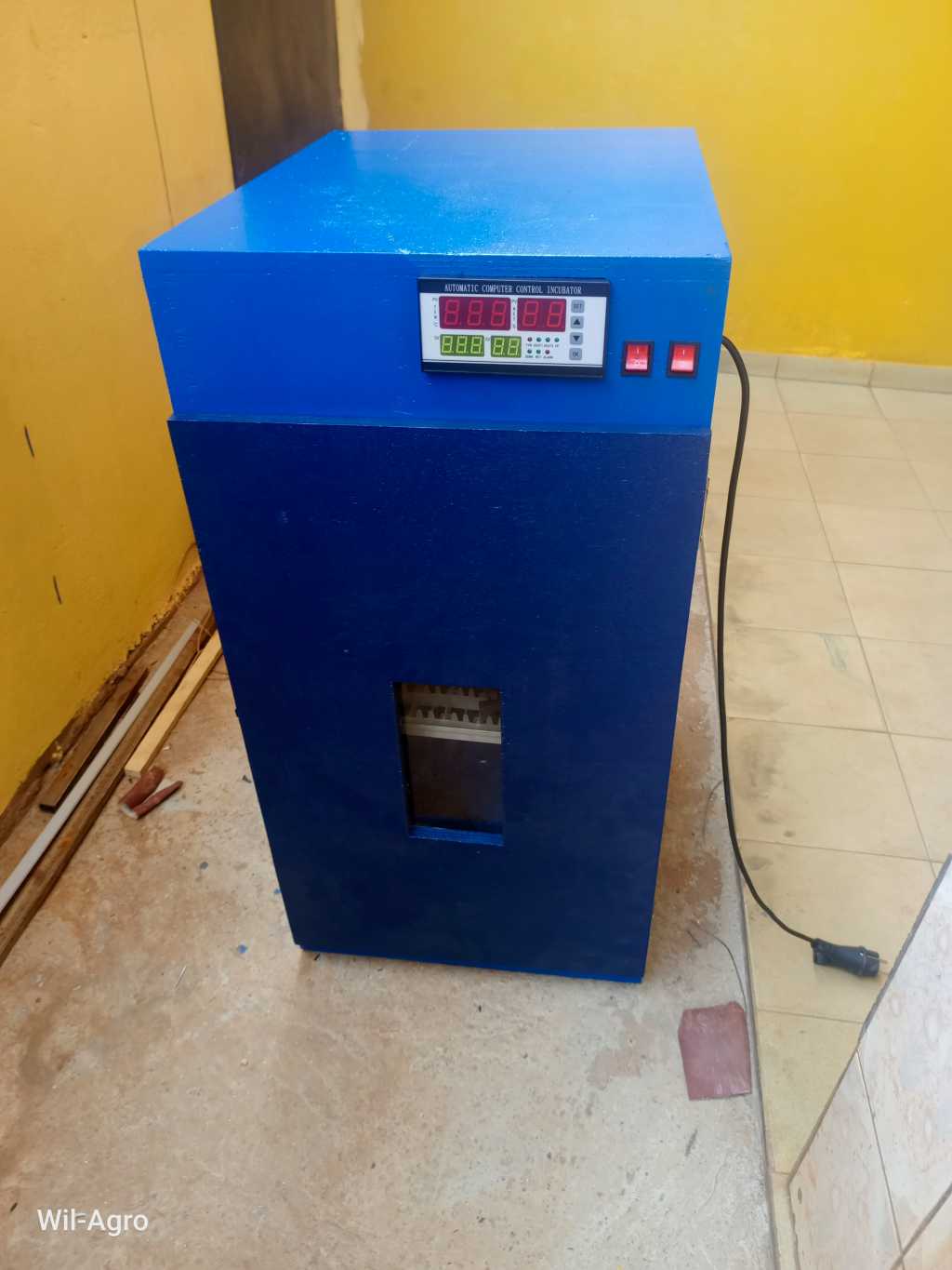  INCUBATEUR 264 ŒUFS AUTOMATIQUE