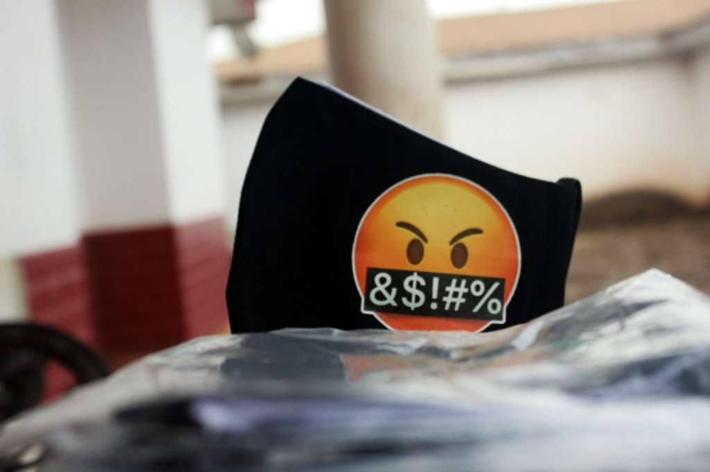  Safety Masks/ Masques de protection personnalisées