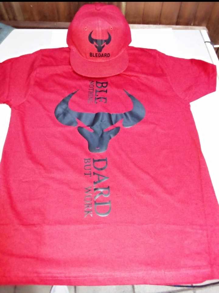  T-shirt &amp; casquette BLEDARD