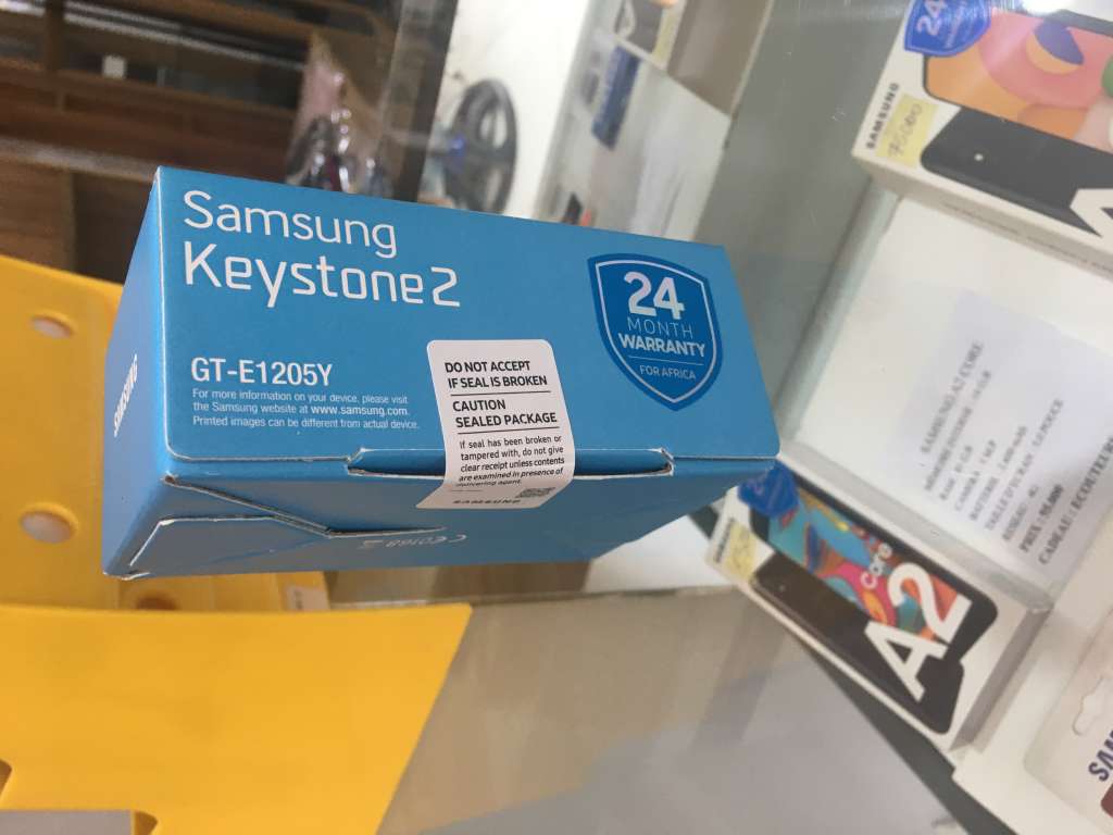  SAMSUNG 1205Y UNE PUCE