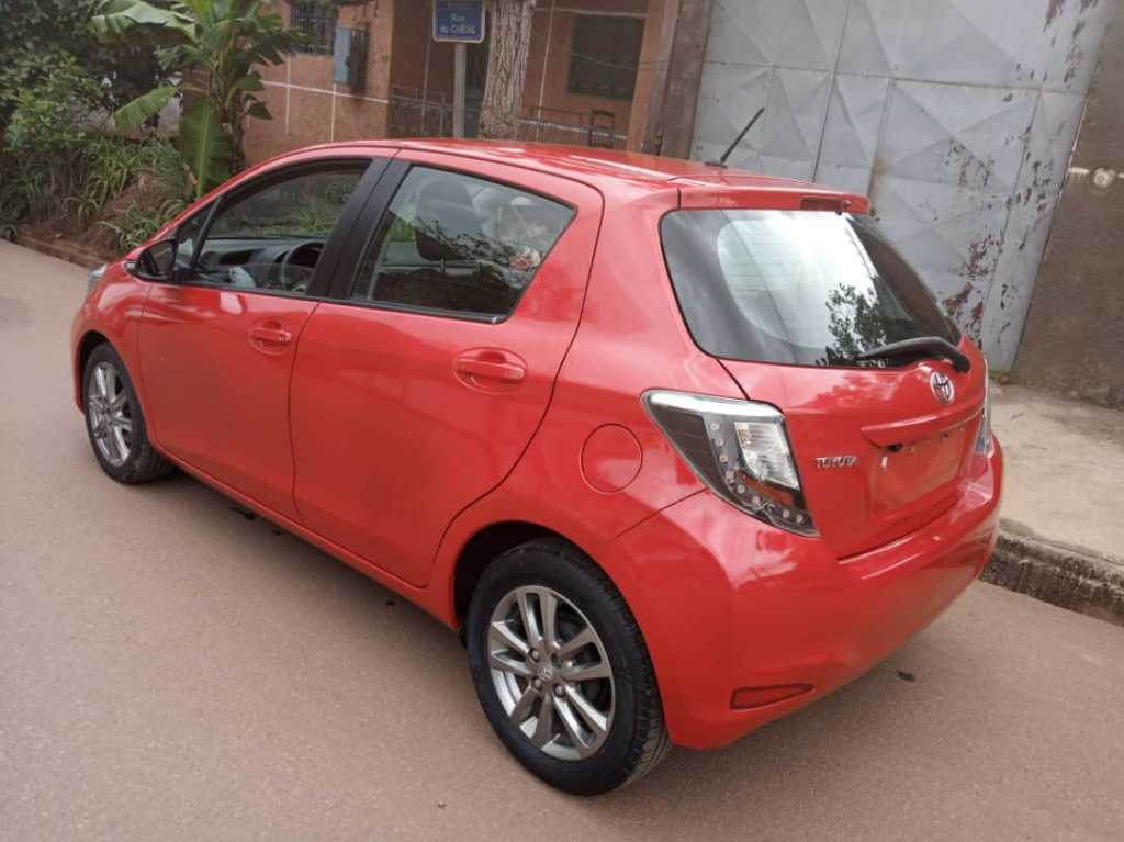  Yaris 2014
