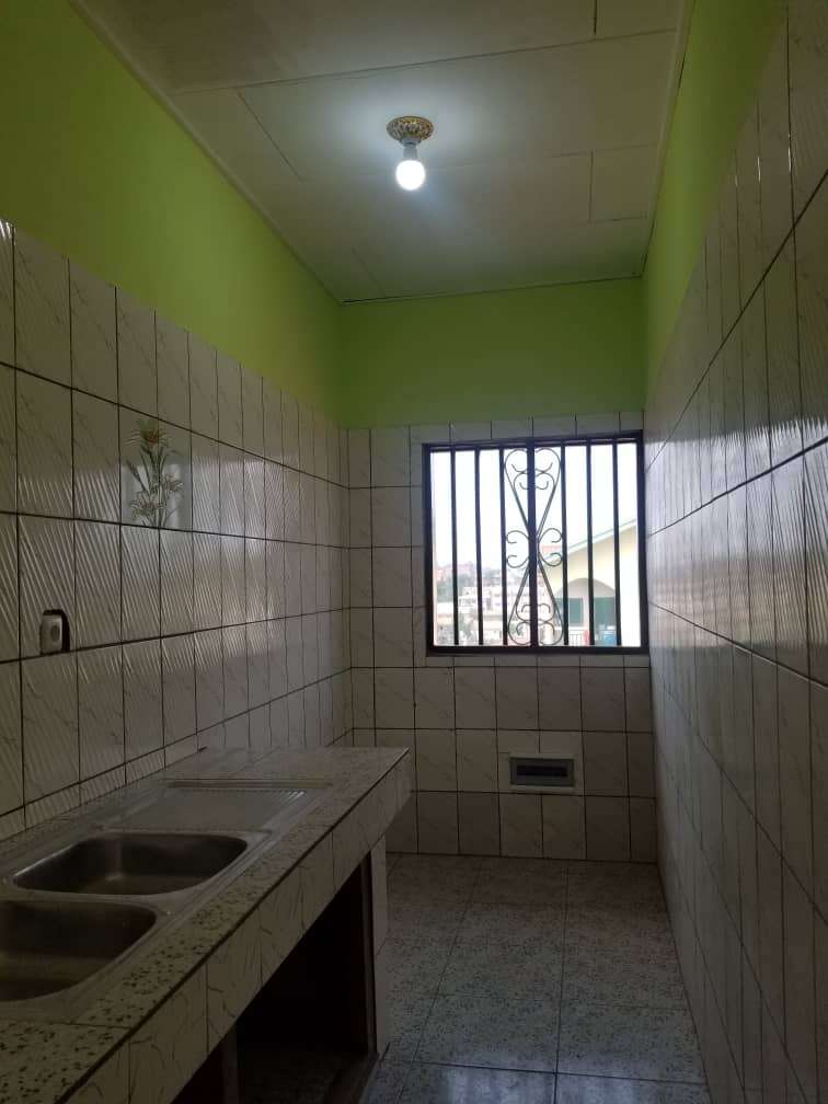  Vaste appartements ultra moderne a louer Au quartier supérette biyema-ssi