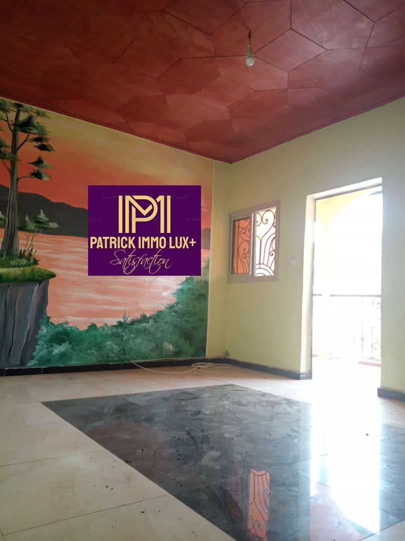  Studio Moderne à louer à Ngousso