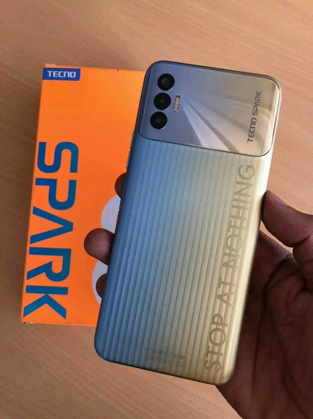  Tecno spark 8pro